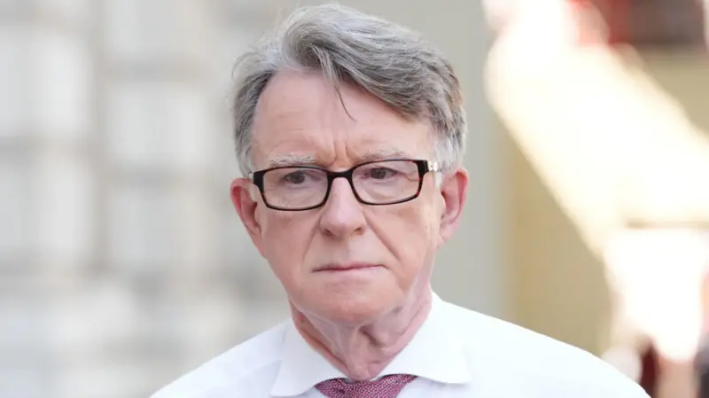 Umuyobozi ukomeye mw'ishyaka rya Keir Starmer yeguye kubera inyandiko za Epstein