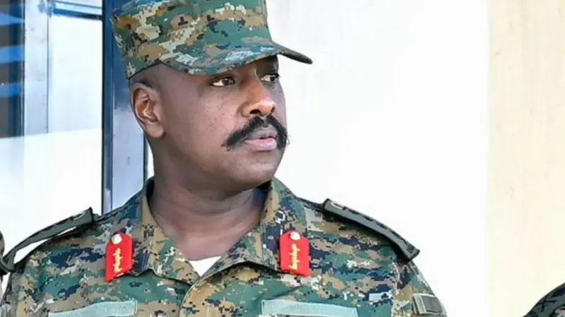 Gen Kainerugaba arashaka umutwe wa Bobi Wine