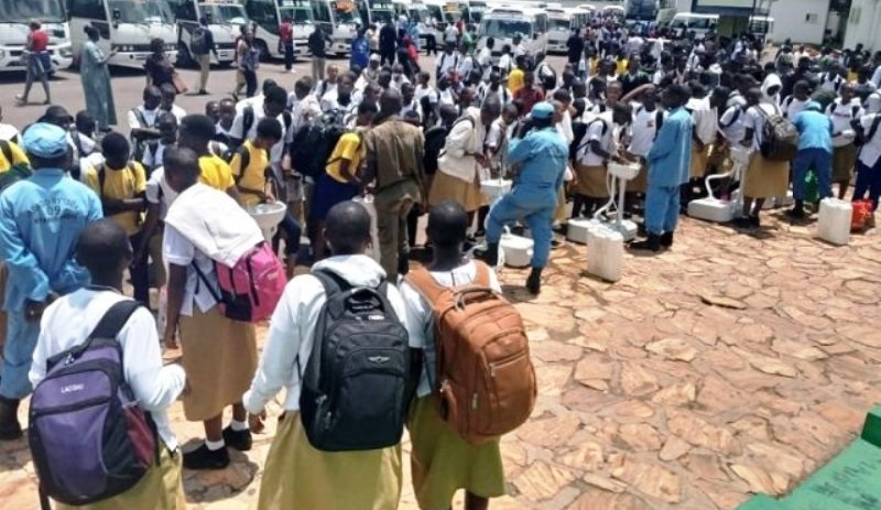 NESA ntirasuzuma ubusabe bw'abanyeshuri bakabakaba ibihumbi 10 batarasubira ku ishuri