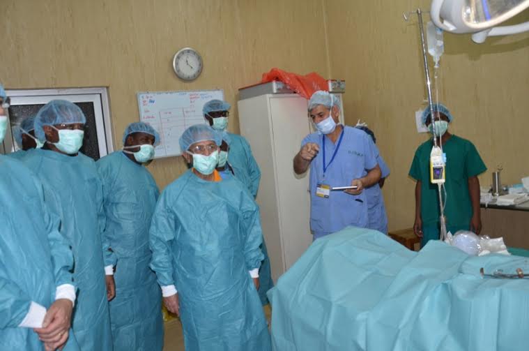 MINISANTE yemereye abaganga bahembwa na Leta gukora no mu mavuriro yigenga