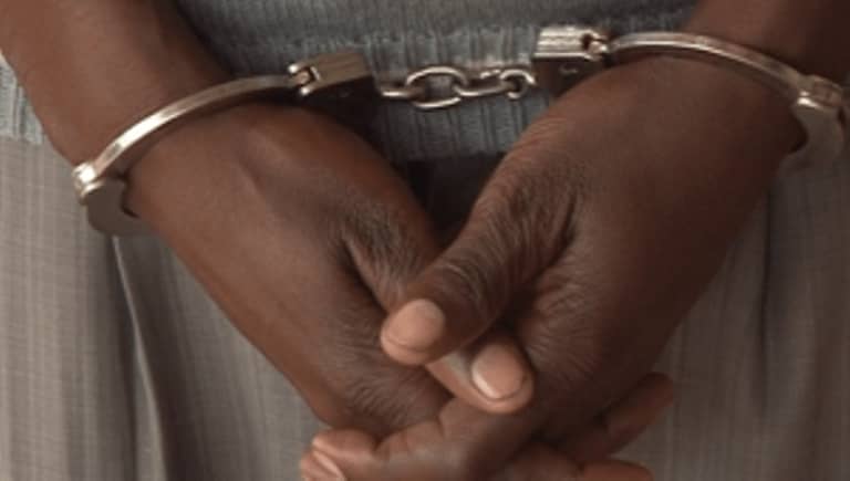 Kigali: Abagabo batatu batawe muri yombi bakekwaho ibyaha birimo kurema umutwe w'abagizi ba nabi