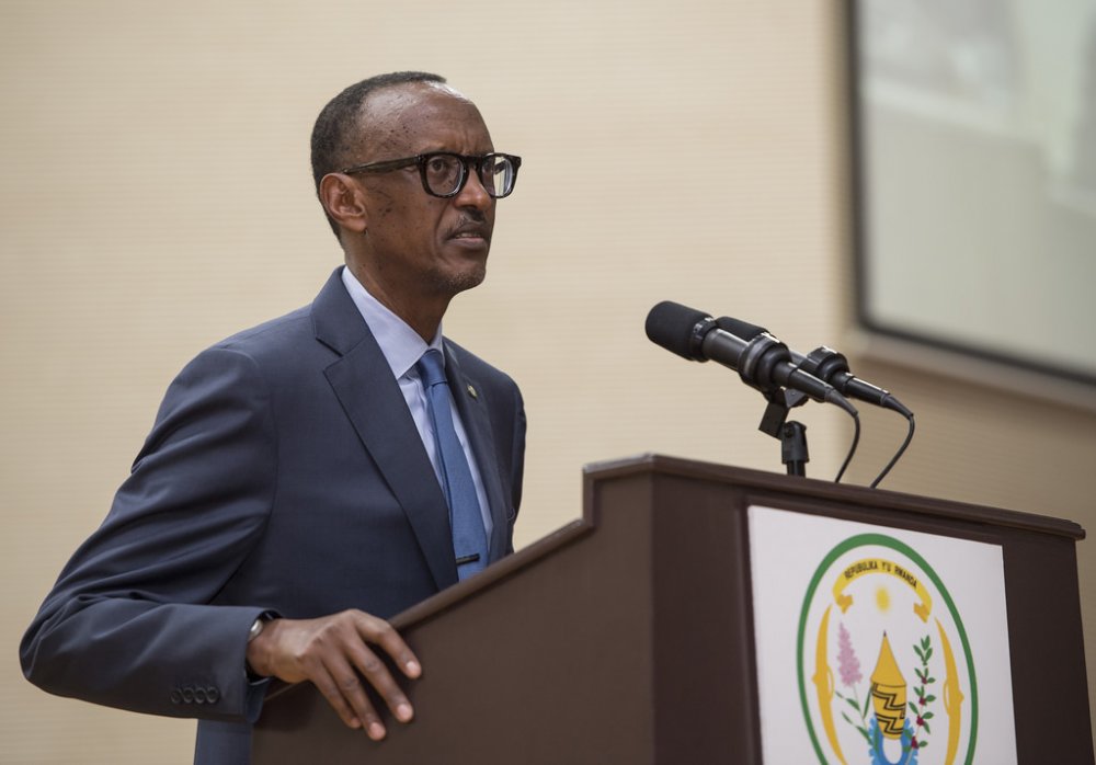 Perezida Kagame yasabye abacamanza kutavugirwamo no kwihutisha ubutabera