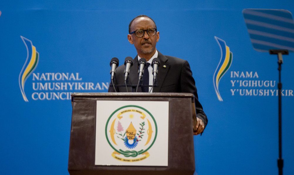 Perezida Kagame: Yakomoje ku mibanire n'abaturanyi itamezeneza kuko ngo hari bamwe bashyigikira ibikorwa byo guhungabanya umutekano 