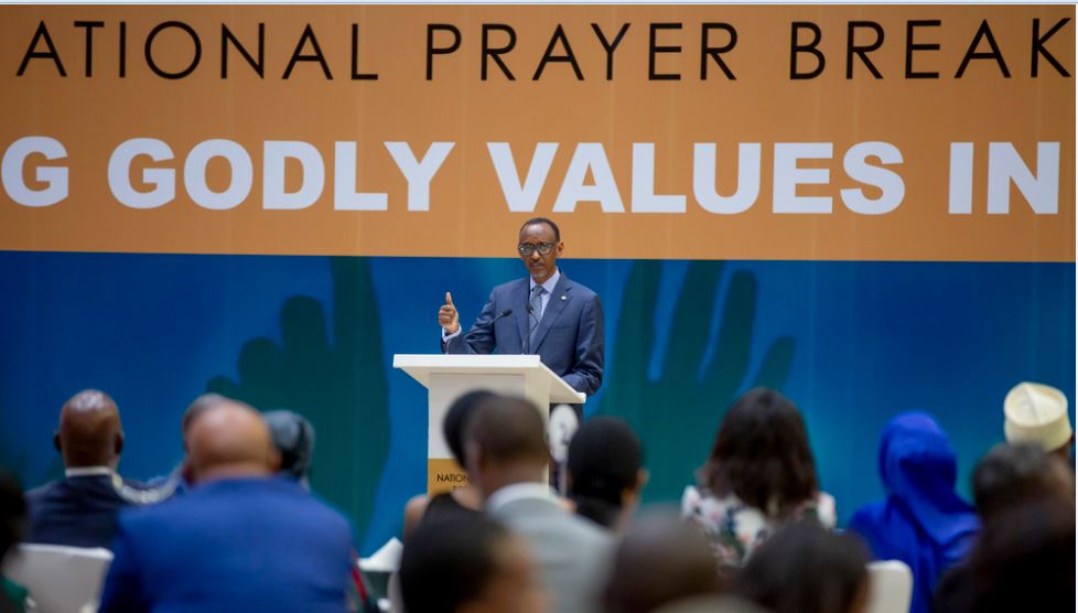 Perezida Kagame:Abayobozi bakwiye kugira ipfunwe ryo kuzereka Imana abarwayi ba Bwaki
