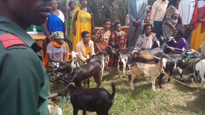 Karama: Umunsi w'abagore waranzwe no kuremera abatishoboye