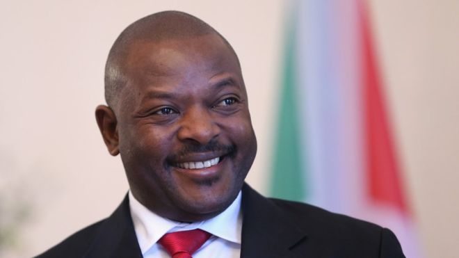 BURUNDI: ABACAMANZA BAVUZE KO ABANA BASIBANGANIJE IFOTO YA PREZIDA NKURUNZIZA BAZABIHANIRWA