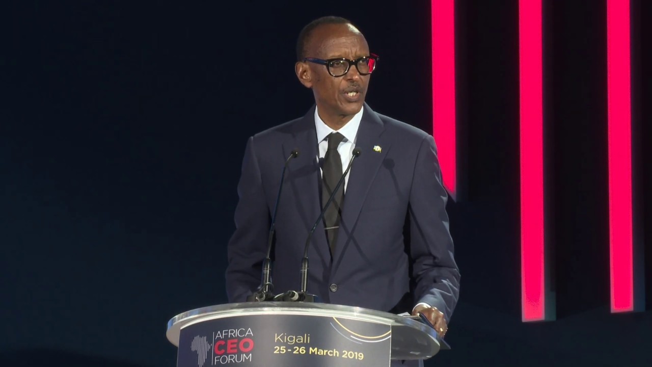 KUBA UDAKUNDA UMUKURU W'IGIHUGU MUTURANYE NTIBIBA BIVUGA KO WABASHA KUMUHINDURA 