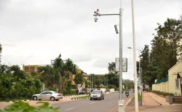 KIGALI: CAMERA ZICUNGA UMUTEKANO ZIGIYE KUJYA ZANDIKA IKINYABIZIGA GIFATIWE MU MAKOSA