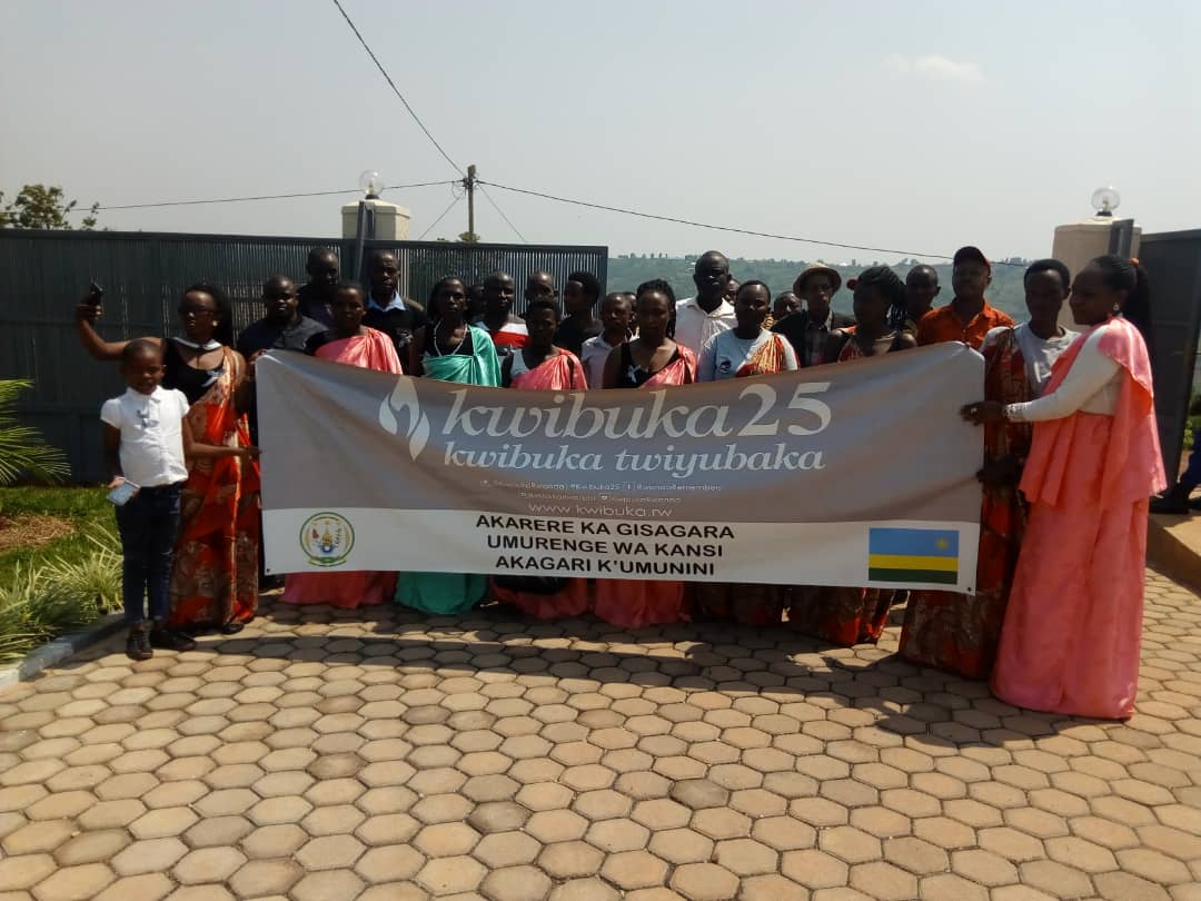 GISAGARA: Abaturage bavuga ko gusura inzibutso za Jenoside yakorewe Abatutsi mu 1994, bifasha mu kurwanya ipfobya rya Jenoside.