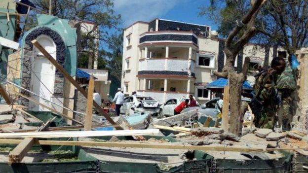 Abantu barenga 26 baguye mu gitero cyagabwe kuri imwe mu mahoteli muri Somalia