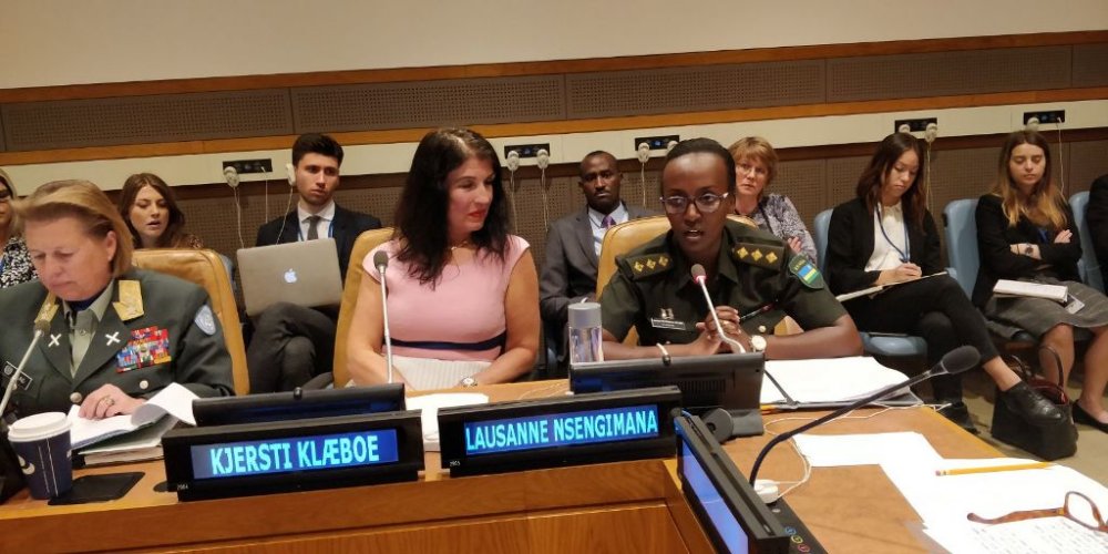 u Rwanda ruzi akamaro ko kohereza abagore mu butumwa bw'amahoro