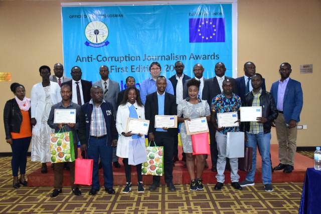 Ku nshuro ya mbere abanyamakuru bakora inkuru kuri ruswa bahembwe