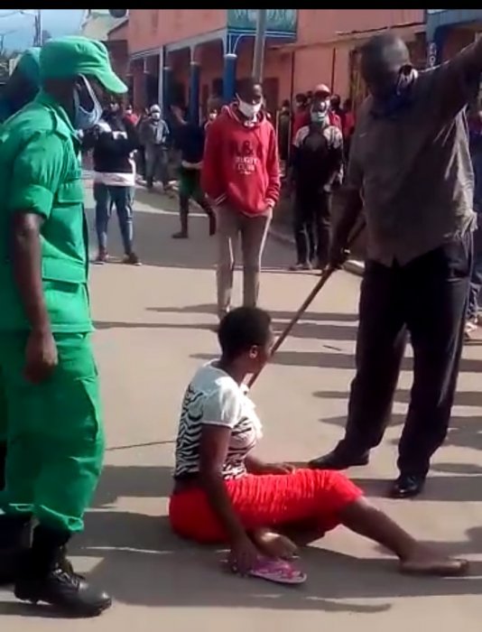 Musanze: Batawe muri yombi nyuma y'amashushusho yakwirakwijwe bakubita abatambaye agapfukamunwa