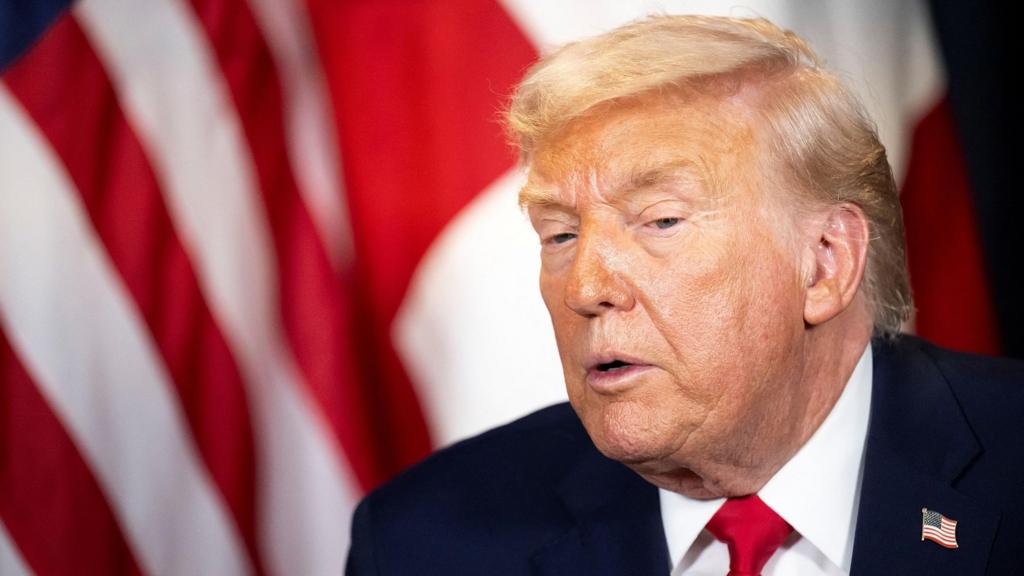 DONALD TRUMP YEMEJE KO AMERIKA ITAZAKORESHA INGUFU ZA GISIRIKARI MU KWIGARURIRA GREENLAND