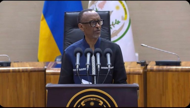 Perezida Kagame yavuze ko Ibigo bimwe bya Leta bigiye kwegurirwa abikorera