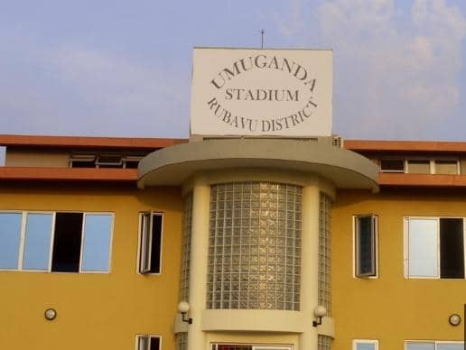 Amakipe akinira i Rubavu aratakambira FERWAFA kubafungurira Stade Umuganda