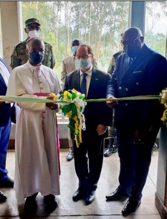 Mu Rwanda hafunguwe Santere yo guhanga udushya izwi nka "Stem power model center"