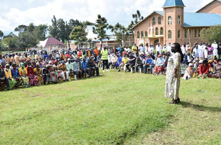 Amajyaruguru : Ababyeyi baratungwa agatoki mu kutita ku myigire y'abana babo