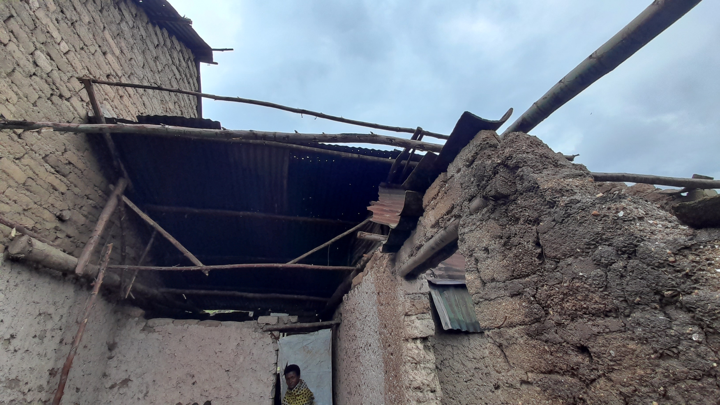 Nyabihu: Imyaka igiye kuba ibiri ubuyobozi bubeshye umuturage isakaro