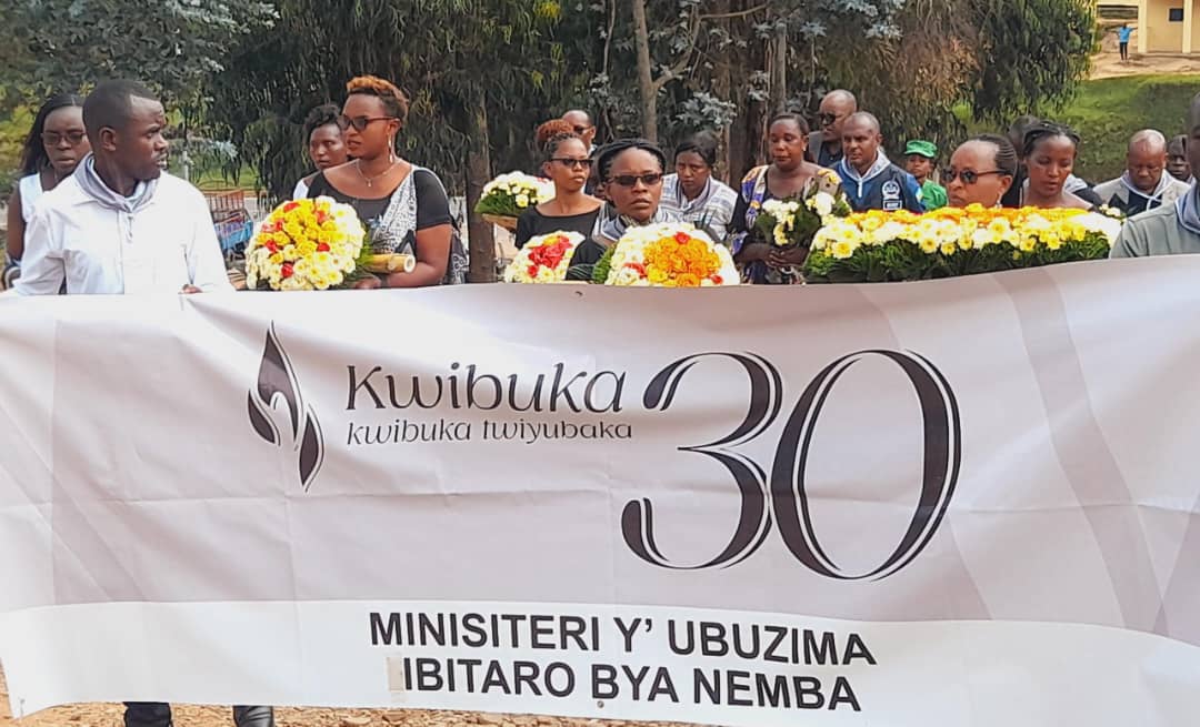 Gakenke:Abikorera bafatanyije n'abakozi b'ibitaro bya Nemba bibutse abazize Jenoside yakorewe Abatutsi