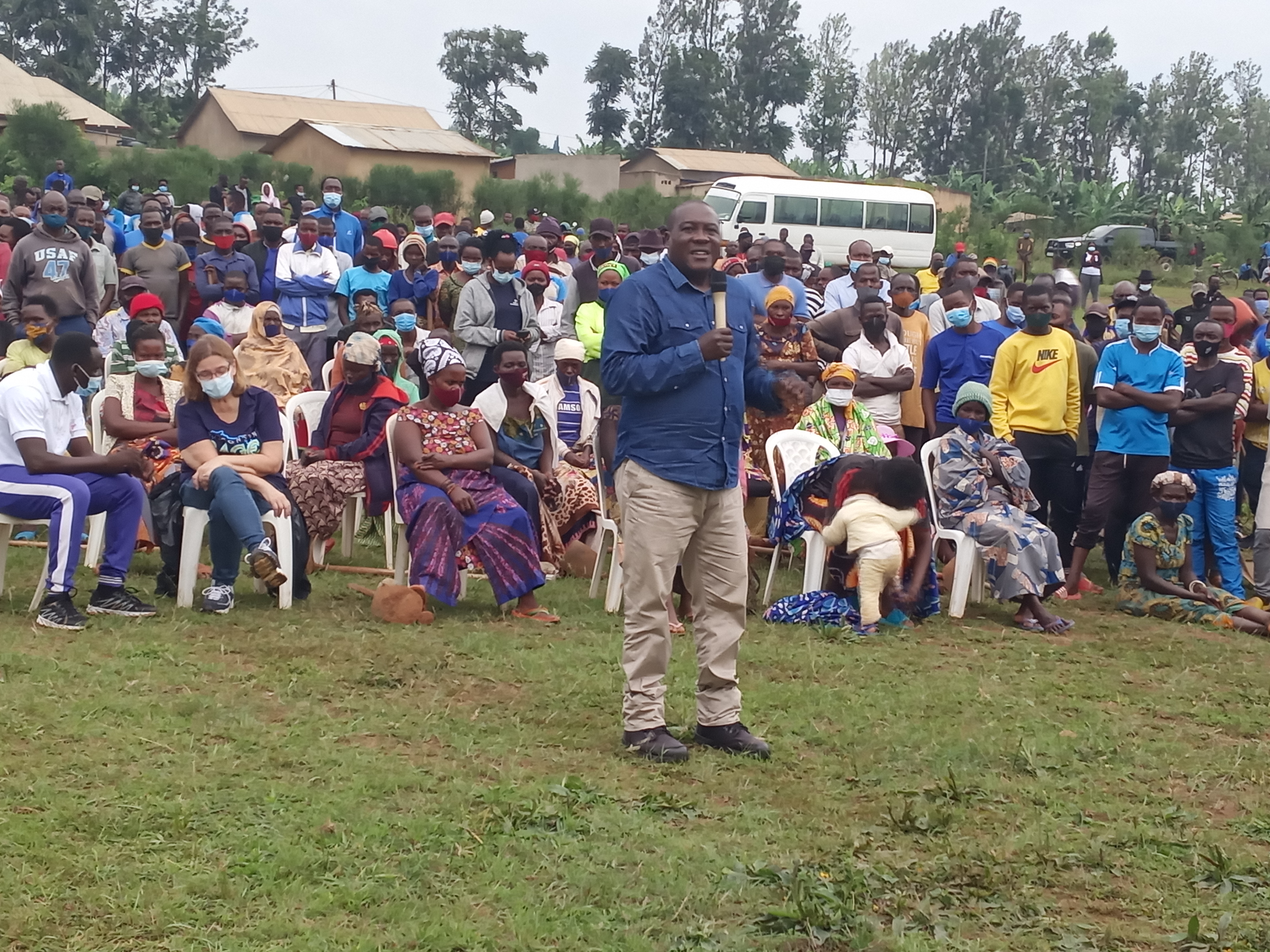 Harimo gutegurwa uburyo imiryango yose ishyirwa mu ikoranabuhanga, [Social Registry]