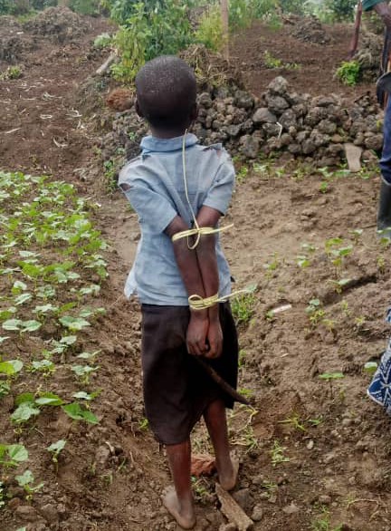 Musanze: Umwana w'imyaka 8 yasanzwe aziritswe amaboko afungiranywe mu nzu