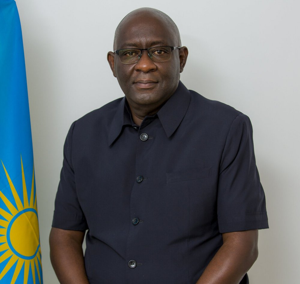 U Rwanda rurimo gufasha Abanyarwanda bari muri Ukraine kubona aho bahungira intambara