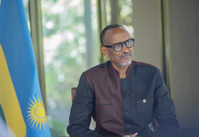 Perezida Kagame yavuze ku itsinda ry'abanyamakuru bahagurukiye u Rwanda