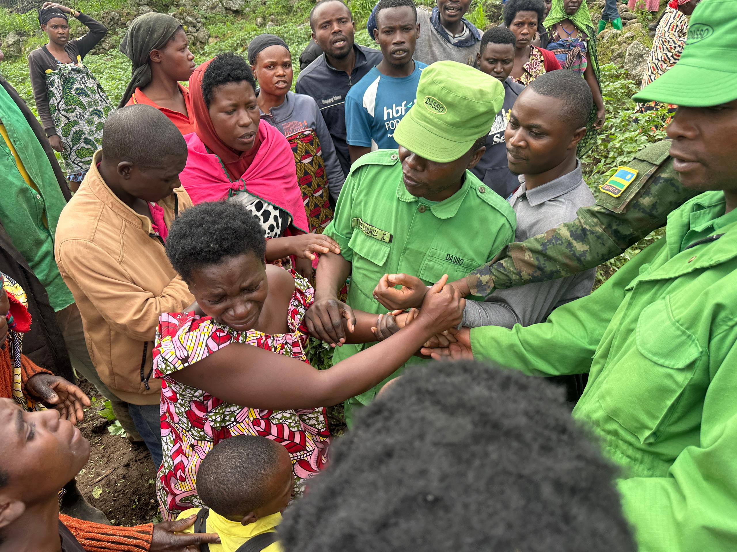 Musanze:Abaturage bahawe gasopo nyuma yo guhohotera inzego z'ubuyobozi 