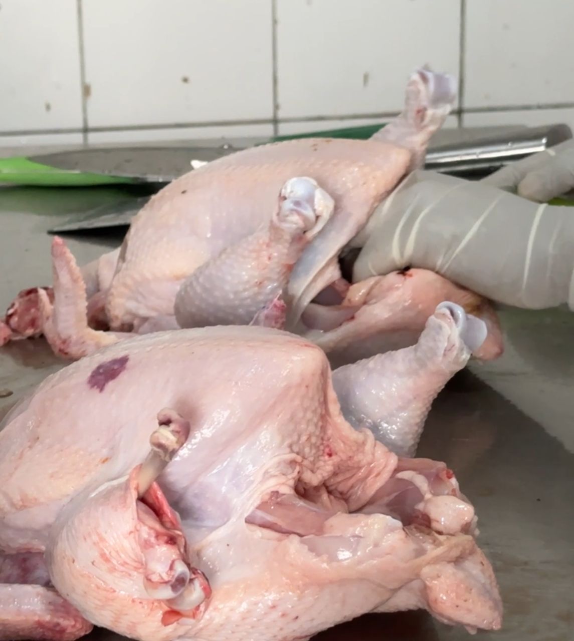 Kurya inyama z'inkoko zapimwe bikurinda indwara, Dr Simbarikure 